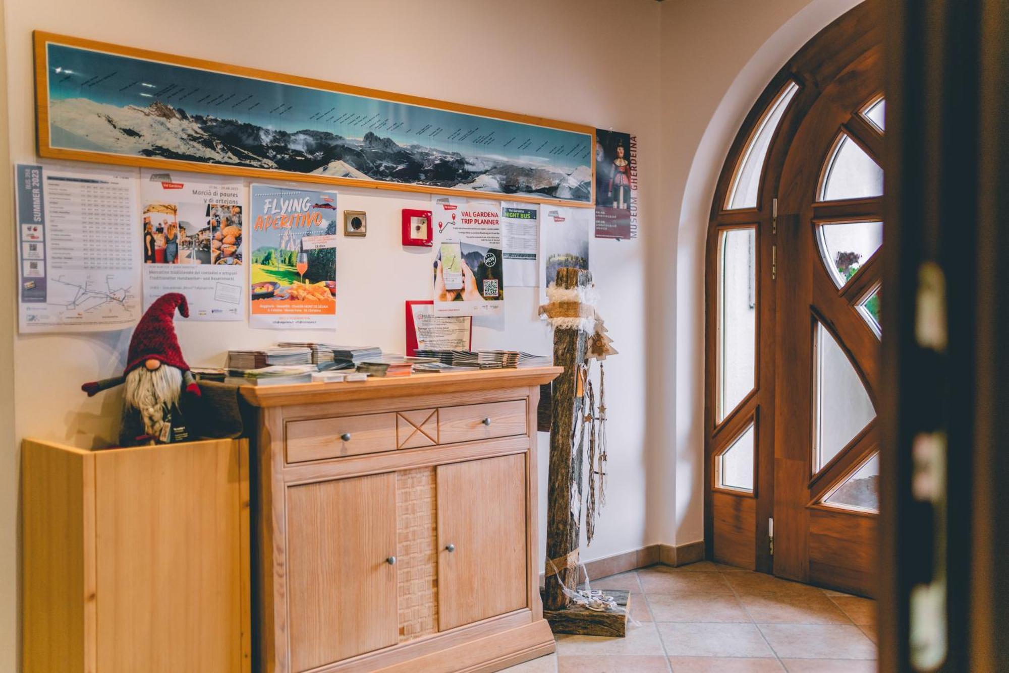 Garni Hotel Belalp Santa Cristina Val Gardena Экстерьер фото