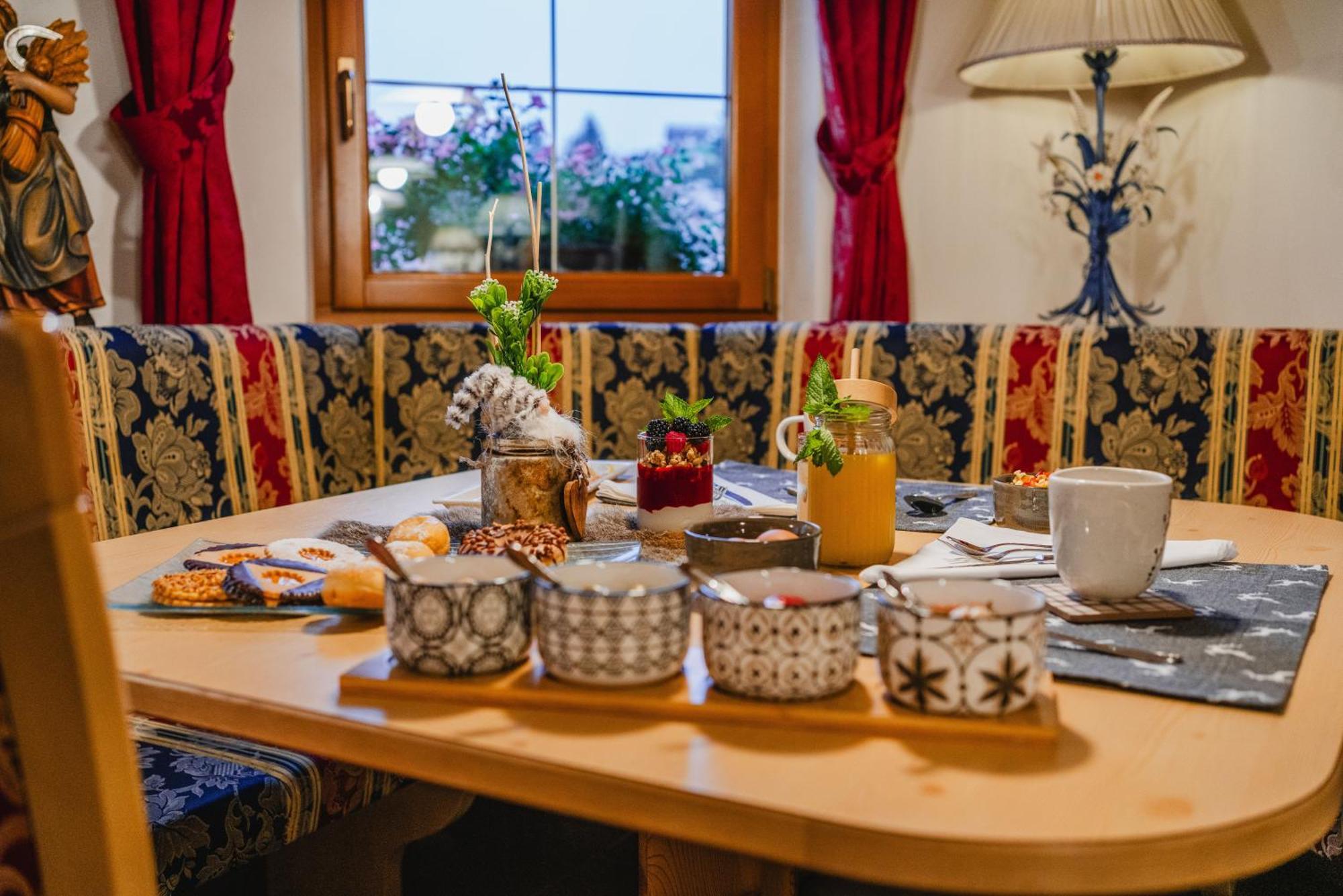 Garni Hotel Belalp Santa Cristina Val Gardena Экстерьер фото
